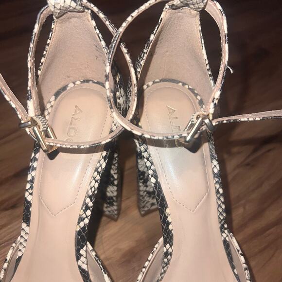 ALDO Snake Print Ankle Strap Round Toe Platform Heels Size 7 - Picture 10 of 16